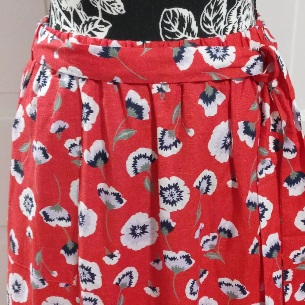 🆕️🌹J. Crew🌹- Red/Blue Floral Linen Blend Skirt w/Sash